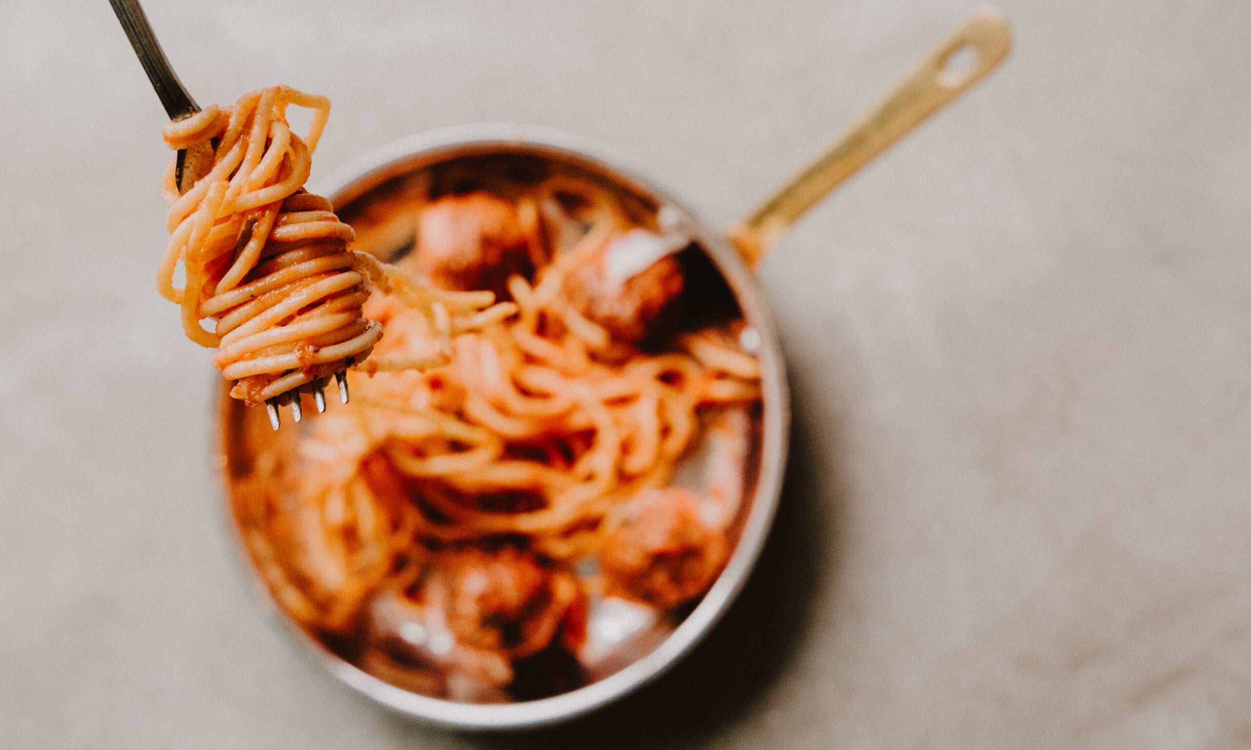 Eat-It-From-The-Pot Tomato Sauce